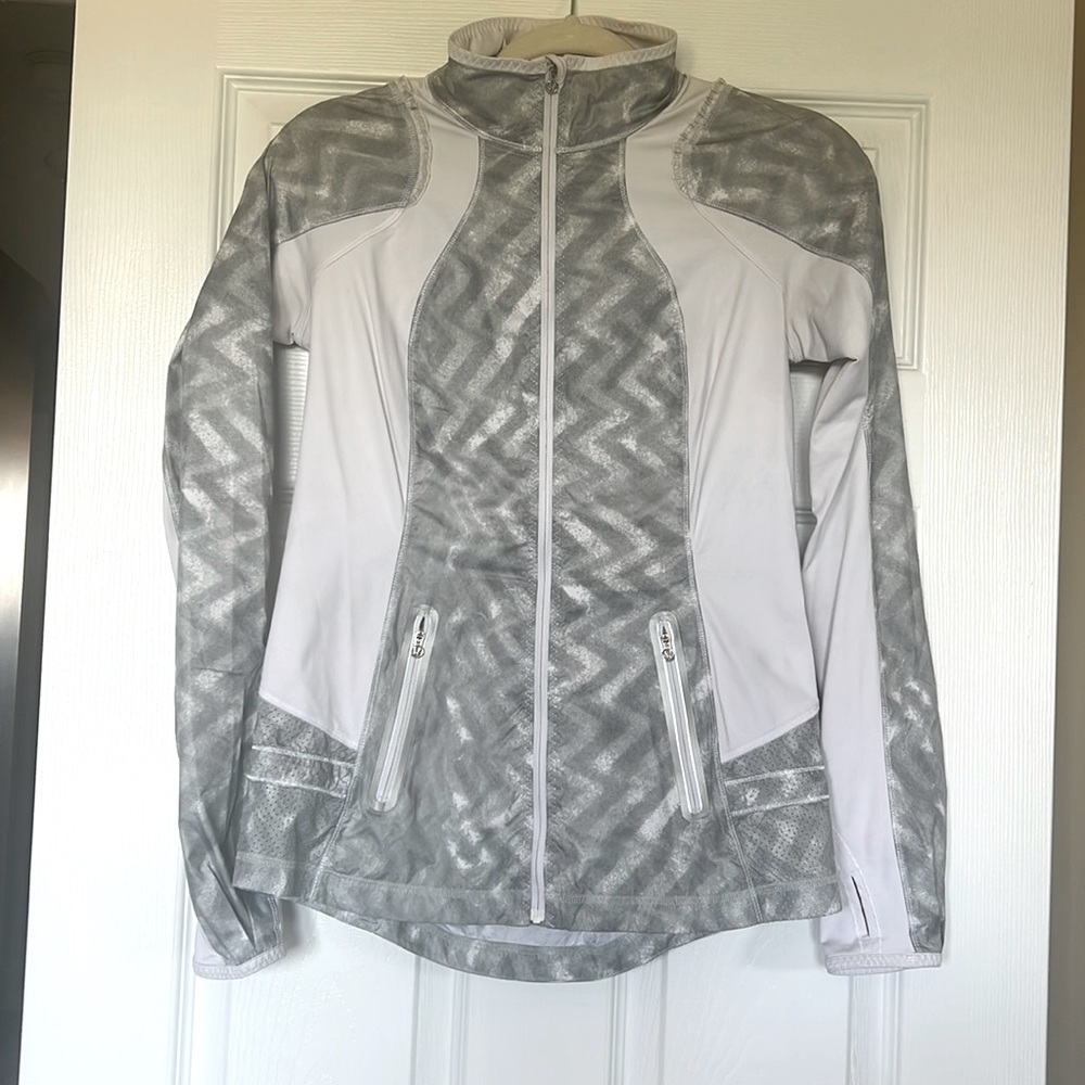 LULULEMON JACKET